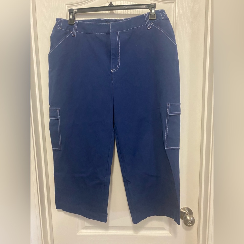 Liz Claiborne Cropped women’s pants
